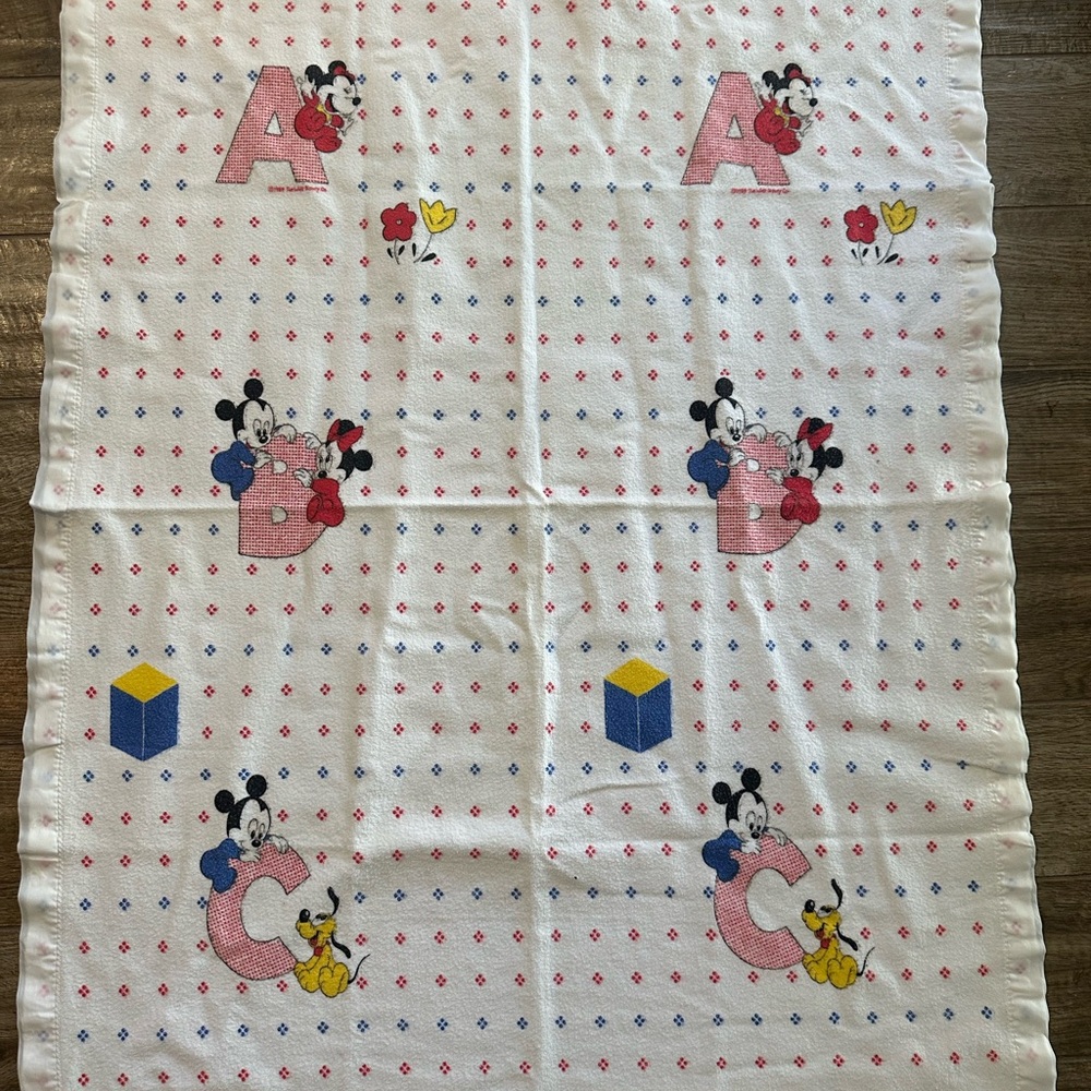 Vintage Dundee Mickey Minnie Mouse Baby Blanket 32 X 44